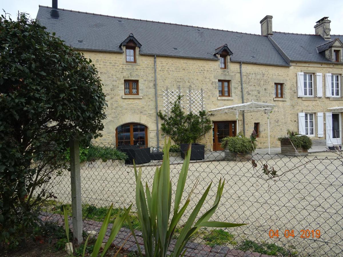 Formigny La Ferme Aux Chats מראה חיצוני תמונה